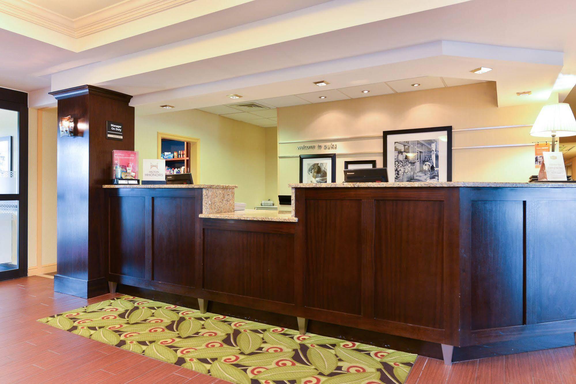 Hampton Inn & Suites Valley Forge/Oaks Phoenixville Exterior photo